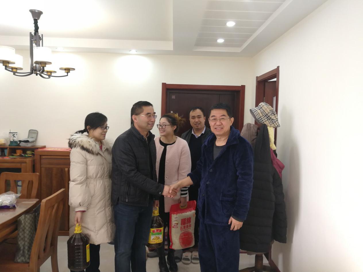 1517996357518899QAXz.jpg 慰問.jpg