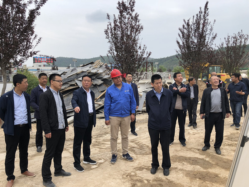 政協副主席申延生視察安塞區二污處理廠提標改造工程項目_副本.jpg