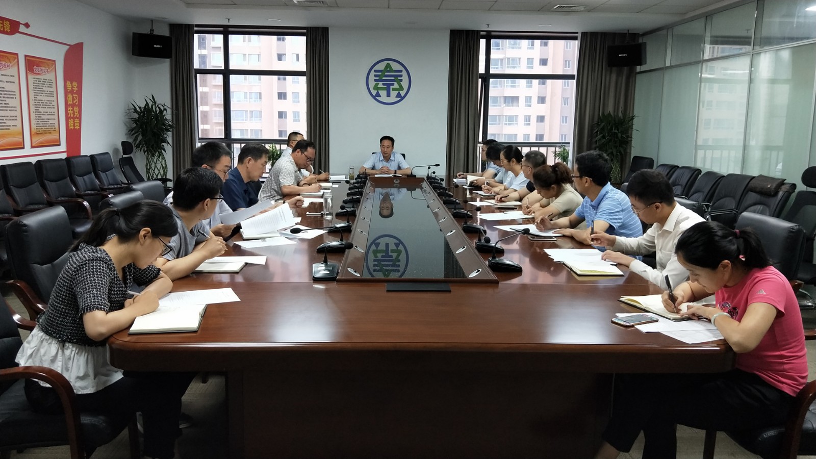 1530495272356110S71i.jpg 固廢公司傳達落實集團領導干部會議精神.jpg