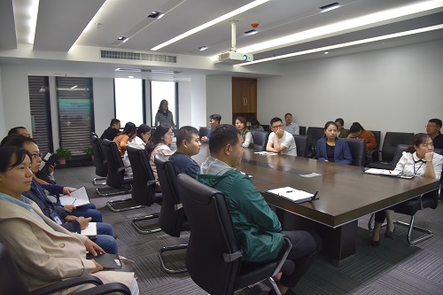 1538270602412270pV9G.jpg 大秦公司培訓(xùn)照片.jpg