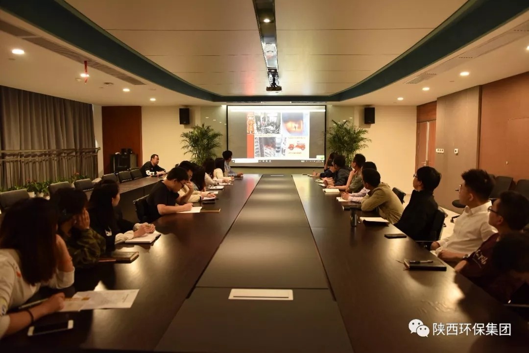 15570157352625016B53.jpg 640.webp.jpg