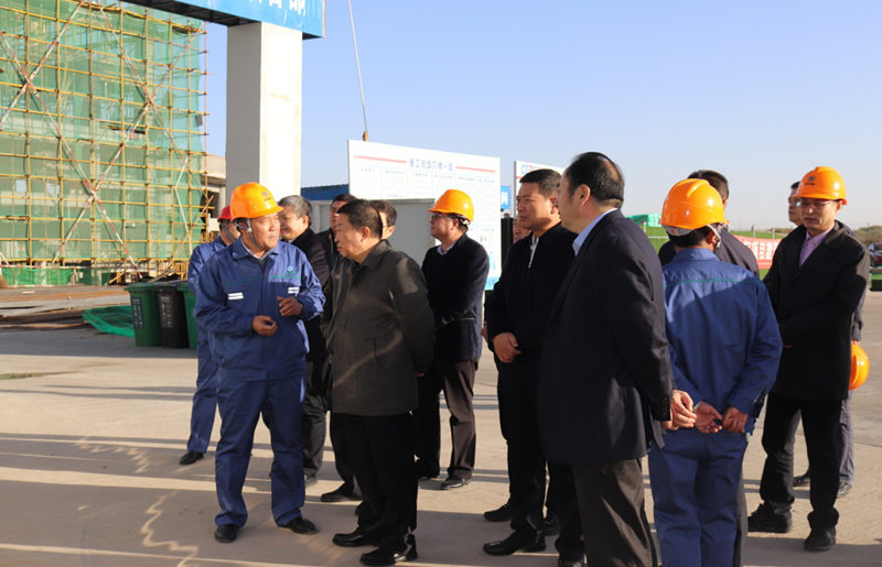 1573778500513579M5V3.png 4.榆林市委常委、常務副市長張凱盈視察項目_副本.png