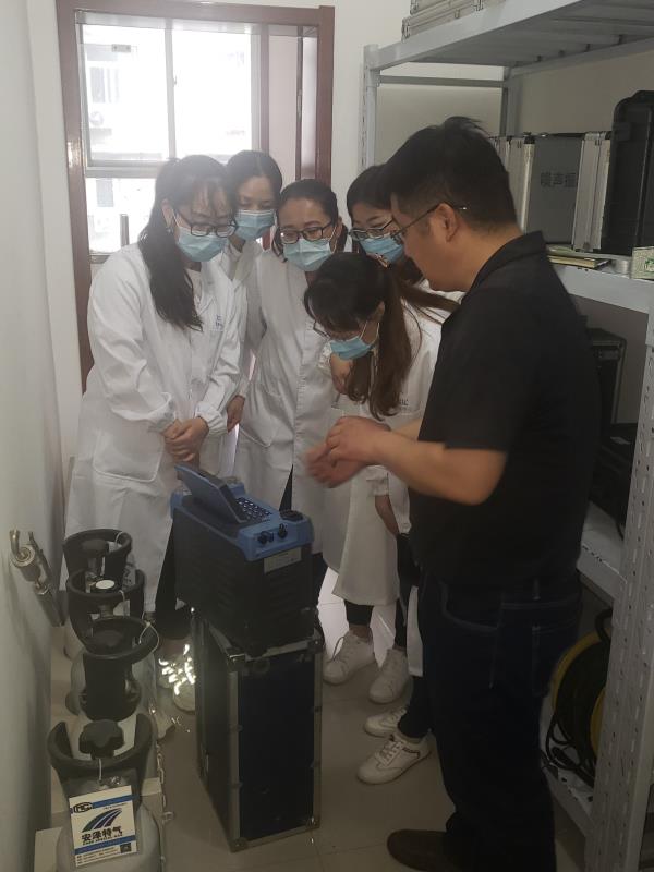 1589330905445371eSVH.jpg 監測中心發揮技術優勢開展對外技術培訓指導.jpg