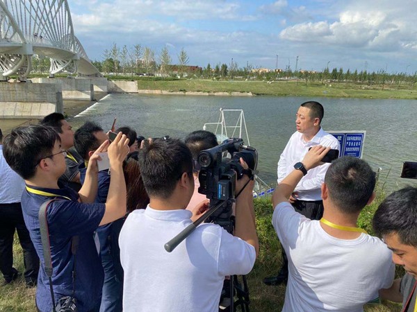 1626835302826162jUb8.jpg 央視新聞?lì)l道專訪_副本.jpg