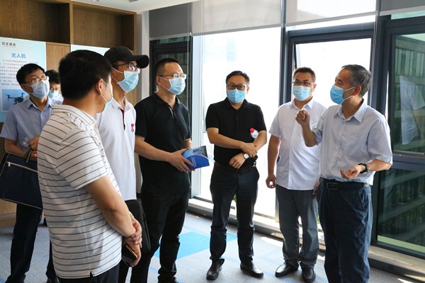 16284752523613104TY1.jpg 國資委領導_副本.jpg