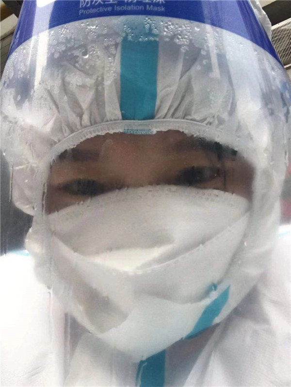 1641785094951009nrzR.jpg 4.王露露.jpg