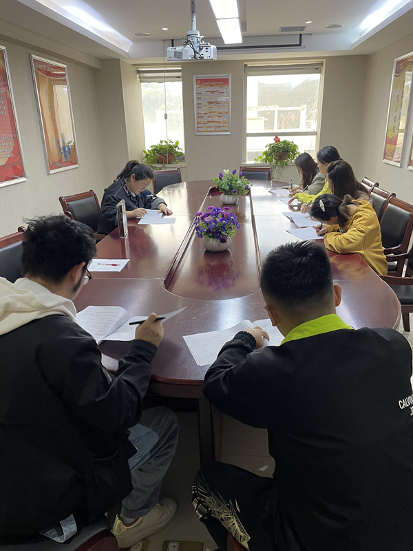 1651199798608983CVCX.jpg 延安知識競賽照片_副本.jpg