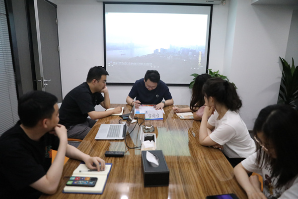 16554318708085318nWH.jpg 圖1:開展安全宣傳咨詢_副本.jpg