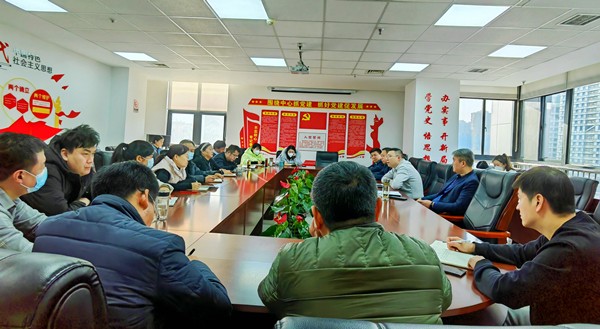 16752115348014153fSM.jpg 生態(tài)公司召開節(jié)后收心會_副本.jpg