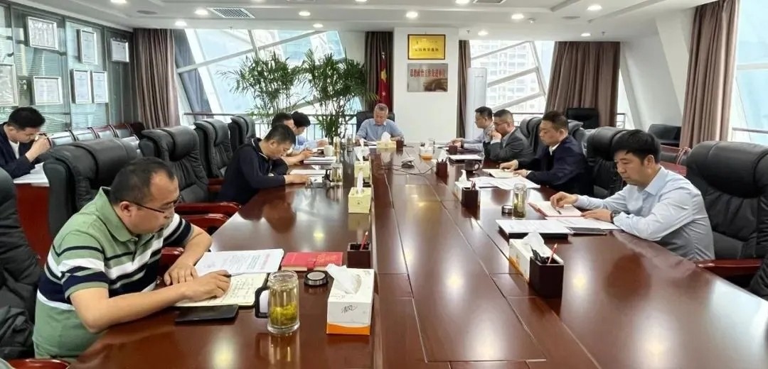 1713229327106444PHaM.jpg 640.webp (3).jpg